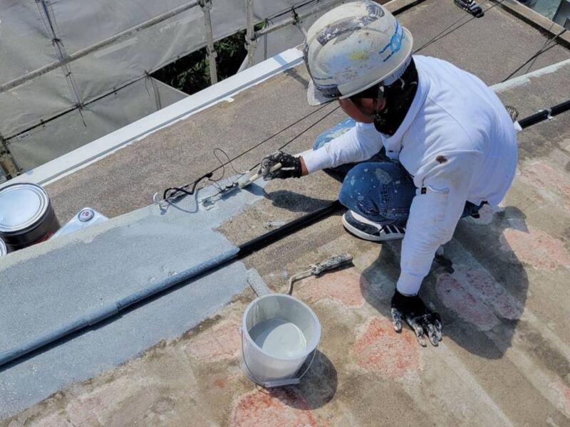沖新塗装の施工現場